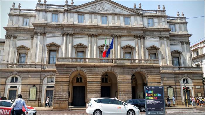 facade-la-scala-opera-milan