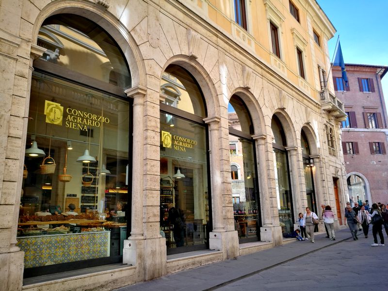 Belle vitrine à Sienne